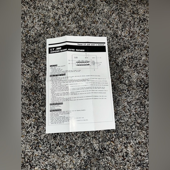 Silvertone Electric Guitar and Amp - Picture 13 of 14